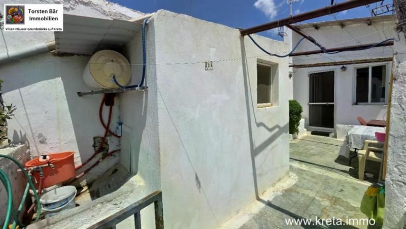 Mires Dreigeschossiges Wohn/Geschäftshaus in Mires Haus kaufen